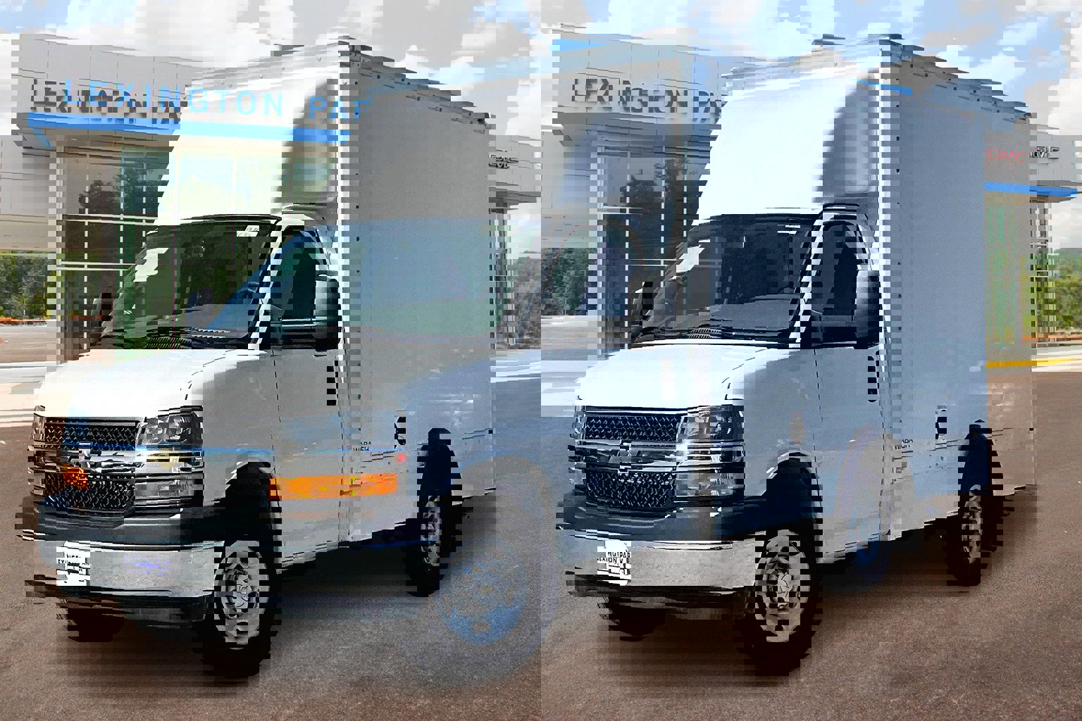 New 2024 Chevrolet Express 3500 w/ Power Convenience Package video 2