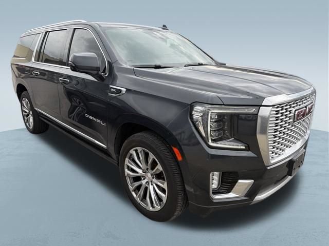 Used 2021 GMC Yukon XL Denali w/ Denali Premium Package RWD image 12