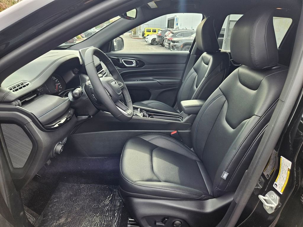 New 2026 Jeep Compass Limited image 12