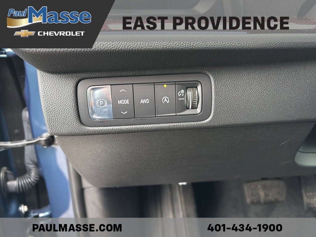Used 2025 Chevrolet Traverse Z71 w/ Driver Confidence Package image 10