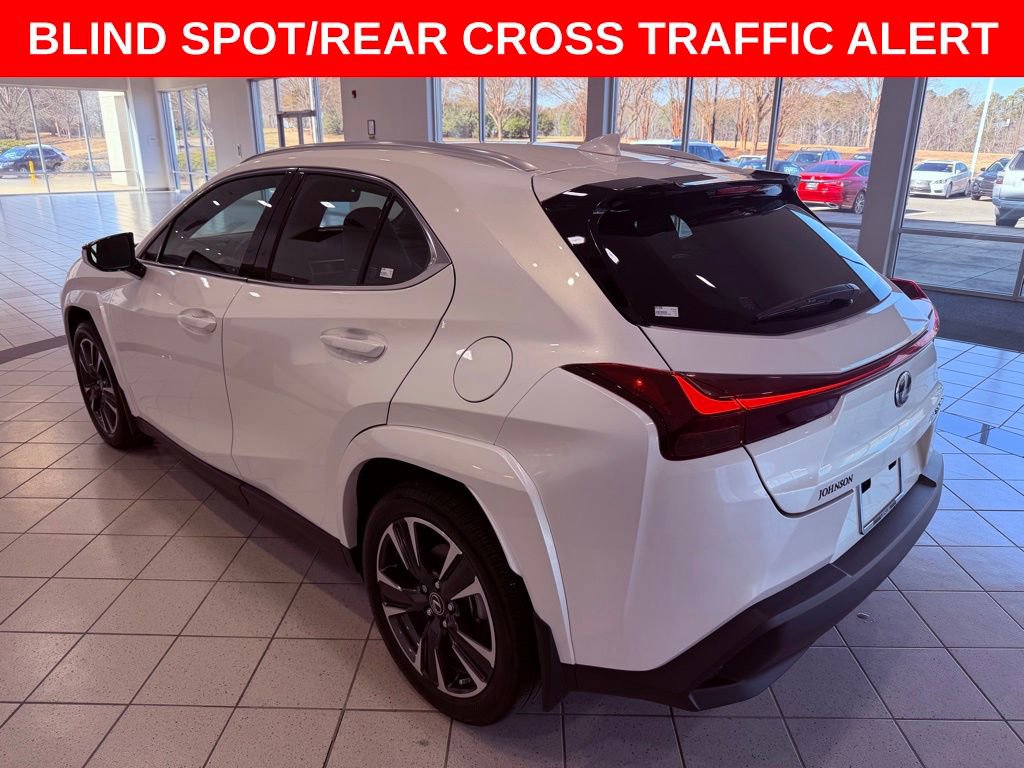 Used 2024 Lexus UX 250h AWD w/ Premium Package image 5