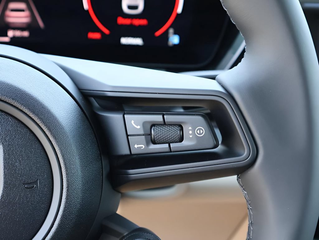 New 2025 Porsche Macan Electric RWD image 30