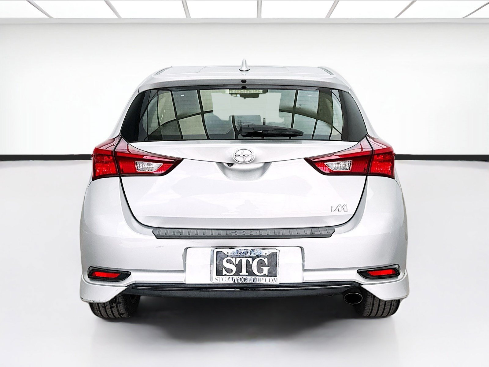 Used 2016 Scion iM FWD image 5