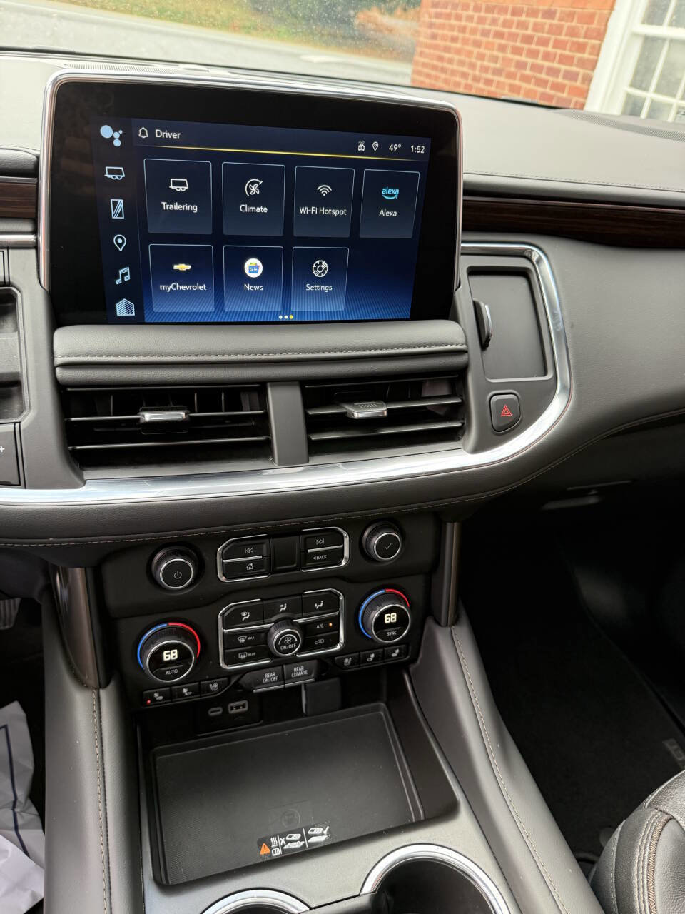 Used 2024 Chevrolet Suburban High Country image 26