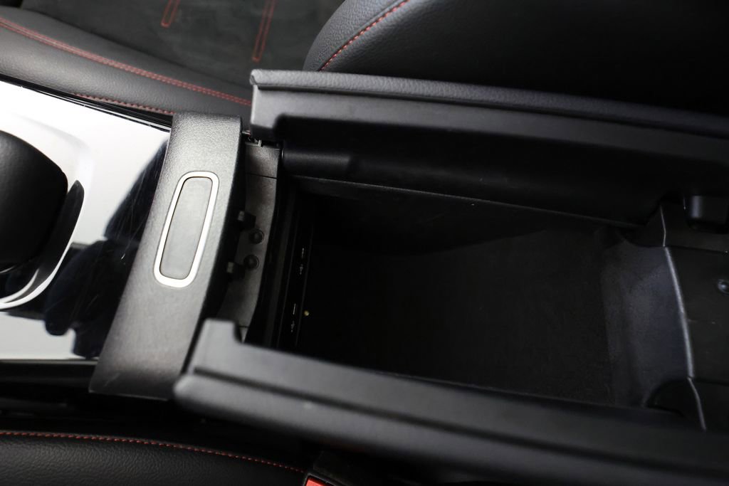 Used 2023 Mercedes-Benz CLA 250 4MATIC image 36
