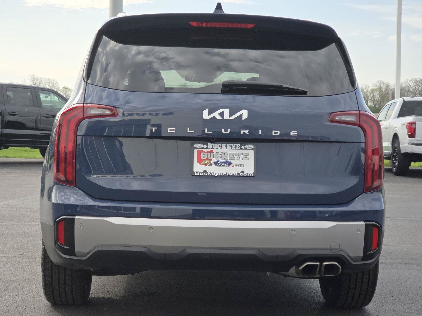 Used 2025 Kia Telluride S FWD image 18