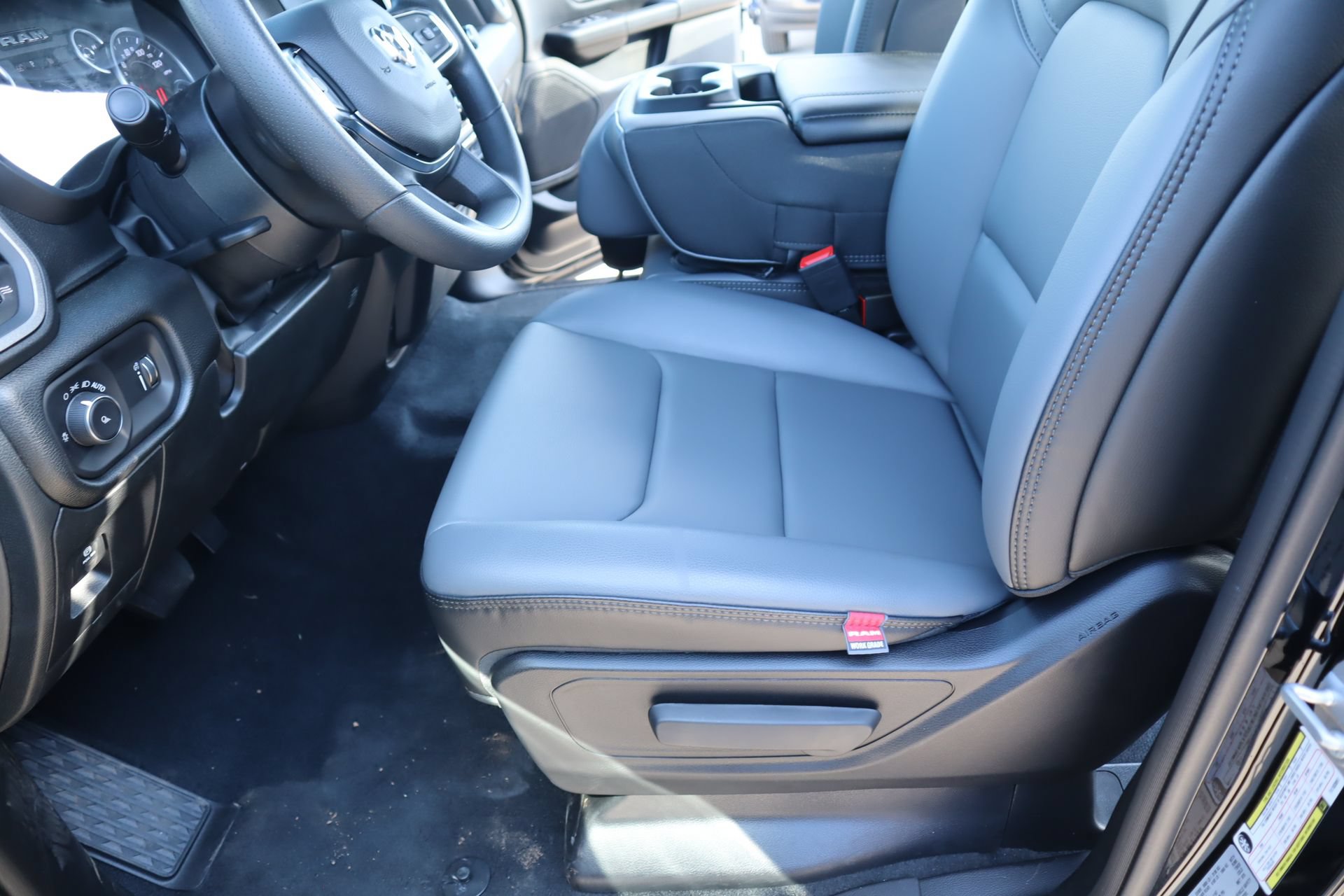 New 2026 RAM 1500 Tradesman AWD/4WD image 10