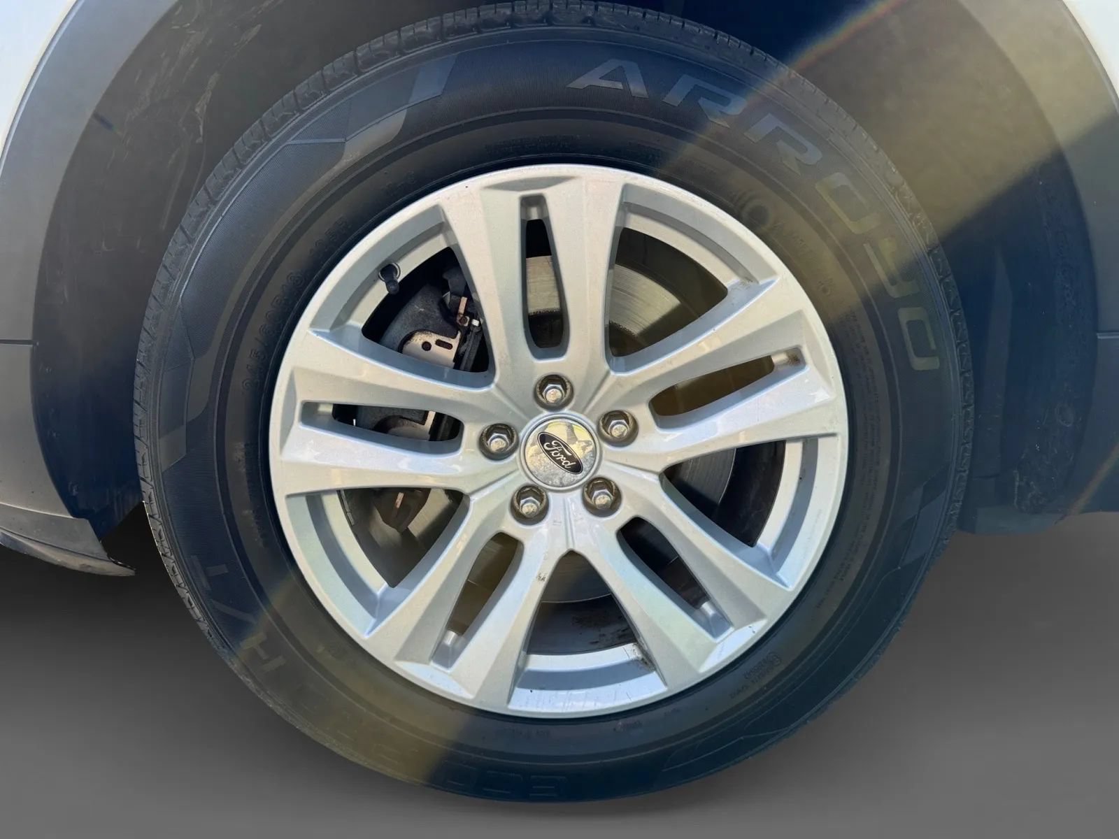 Used 2018 Ford Explorer XLT AWD/4WD image 24