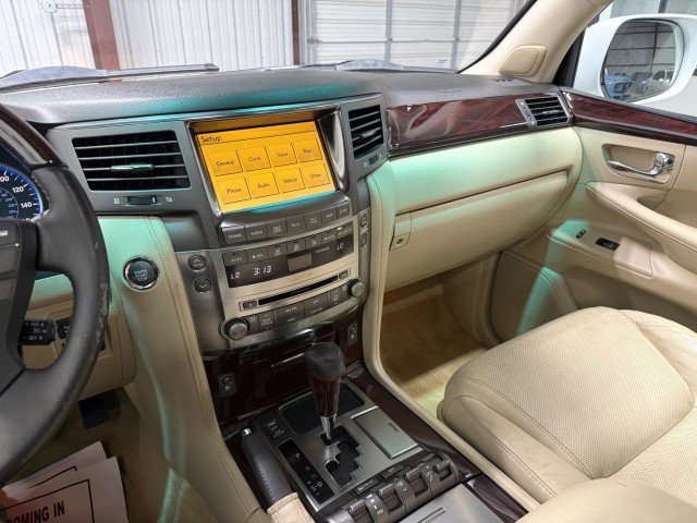 Used 2011 Lexus LX 570 4WD w/ Luxury Pkg image 22