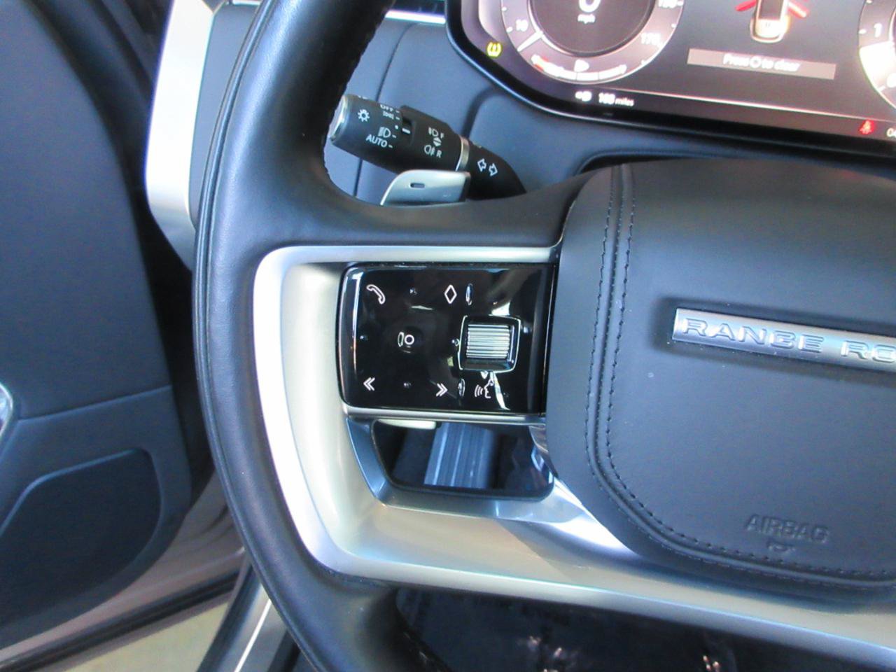 Used 2023 Land Rover Range Rover SE AWD/4WD image 60