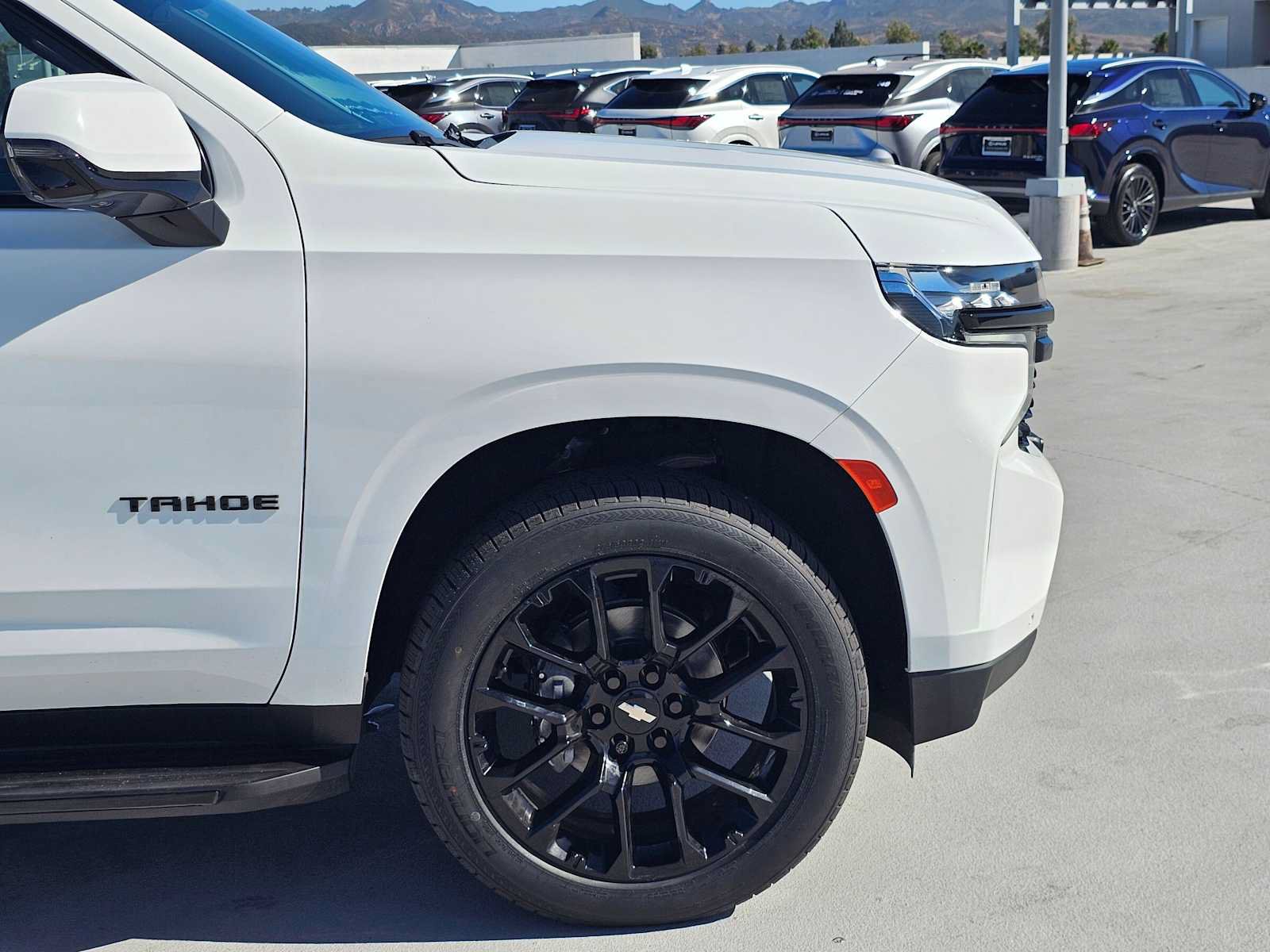Used 2023 Chevrolet Tahoe RST w/ Luxury Package RWD image 9