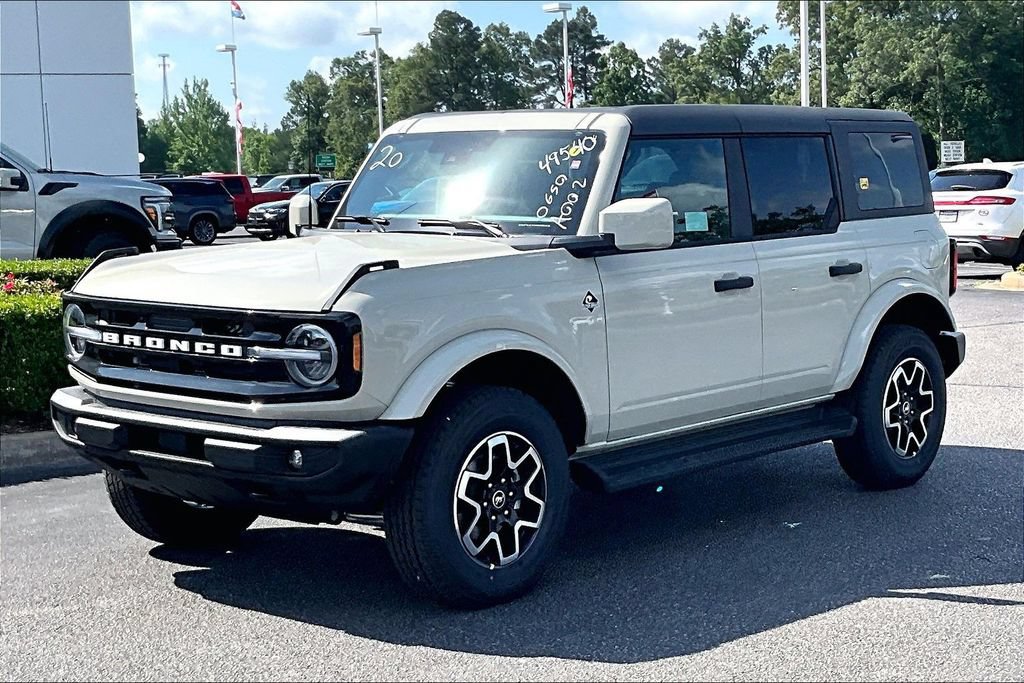 New 2026 Ford Bronco Outer Banks AWD/4WD image 2