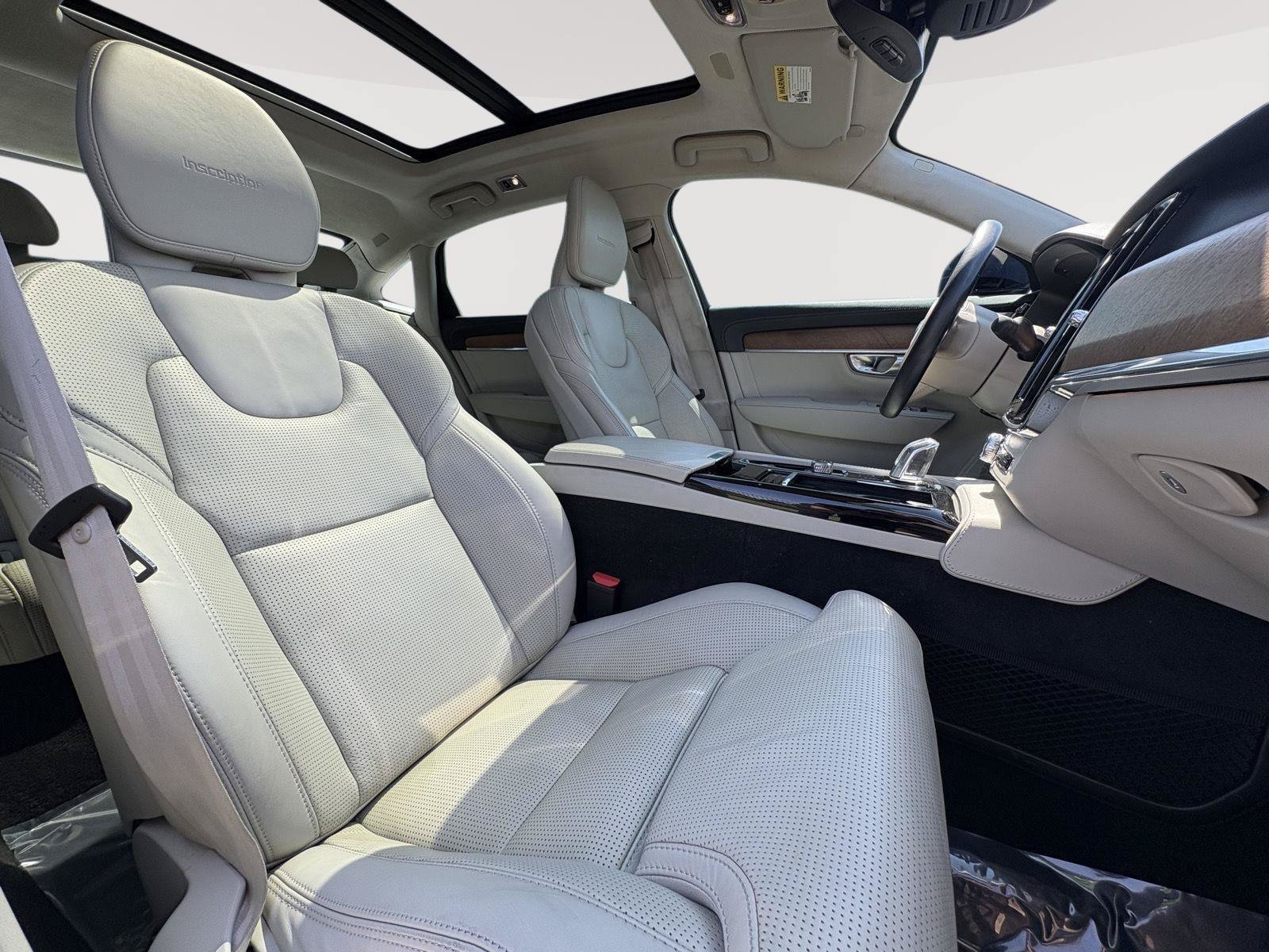 Used 2019 Volvo S90 T8 Inscription w/ Luxury Package AWD/4WD image 24