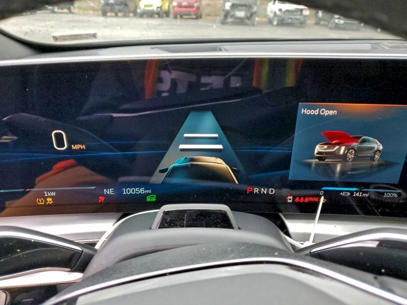 Used 2024 Cadillac Lyriq Luxury AWD/4WD image 8