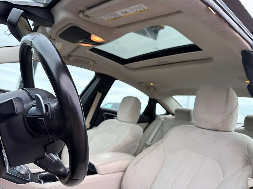 Used 2016 Chrysler 200 Limited w/ Anniversary Edition FWD image 26