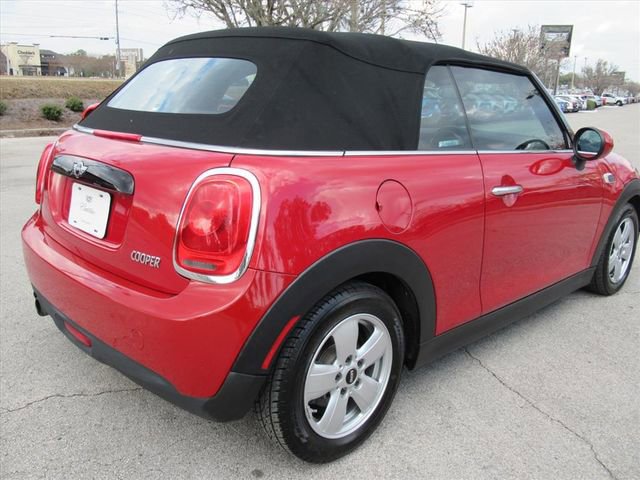 Used 2016 MINI Cooper Convertible image 7