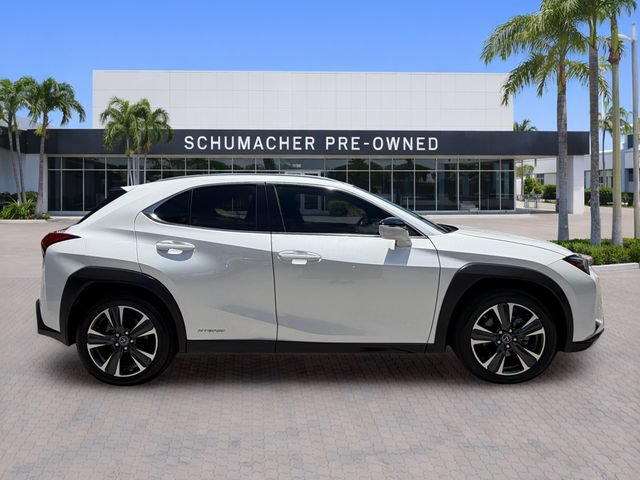Used 2021 Lexus UX 250h w/ Accessory Package (Z2) AWD/4WD image 8