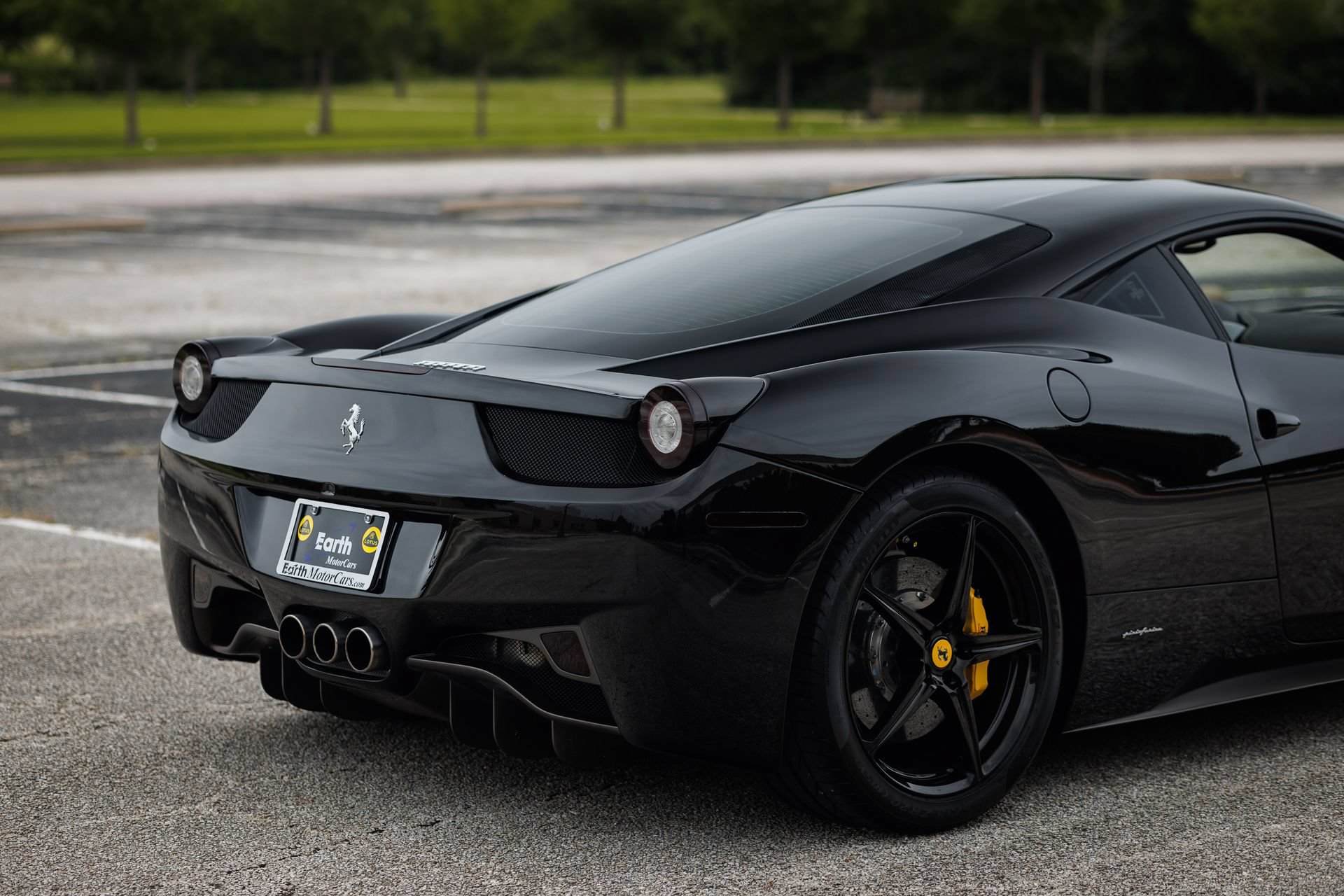 Used 2012 Ferrari 458 Italia Coupe RWD image 11