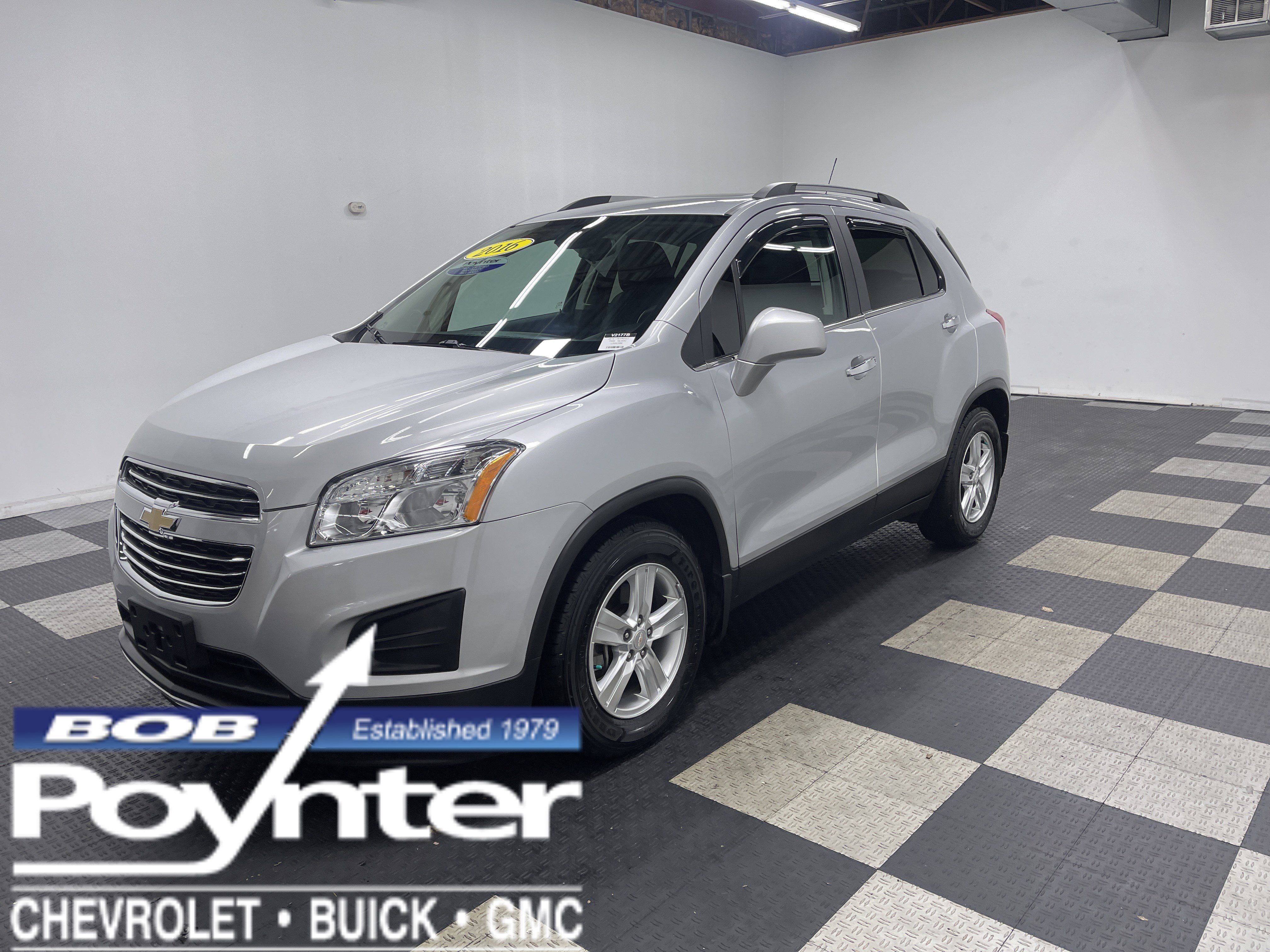 Used 2016 Chevrolet Trax LT w/ LT Sun and Sound Package