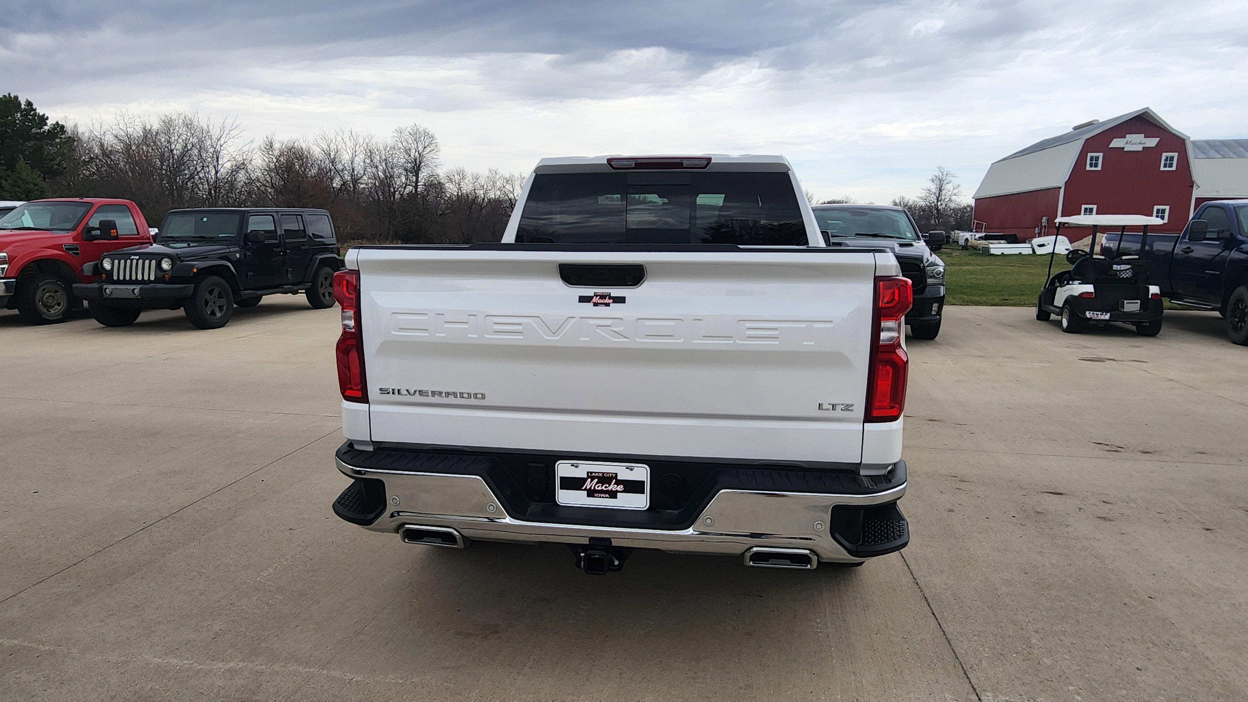 Used 2025 Chevrolet Silverado 1500 LTZ w/ Z71 Off-Road Package image 6