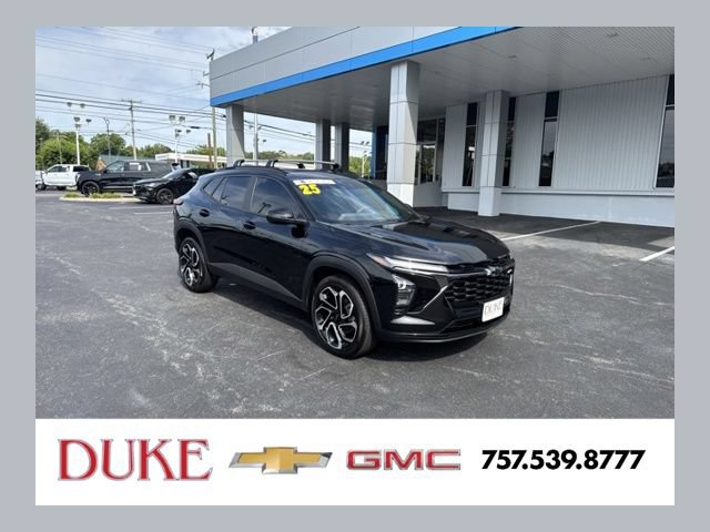 Used 2025 Chevrolet Trax RS w/ Sunroof Package FWD image 1