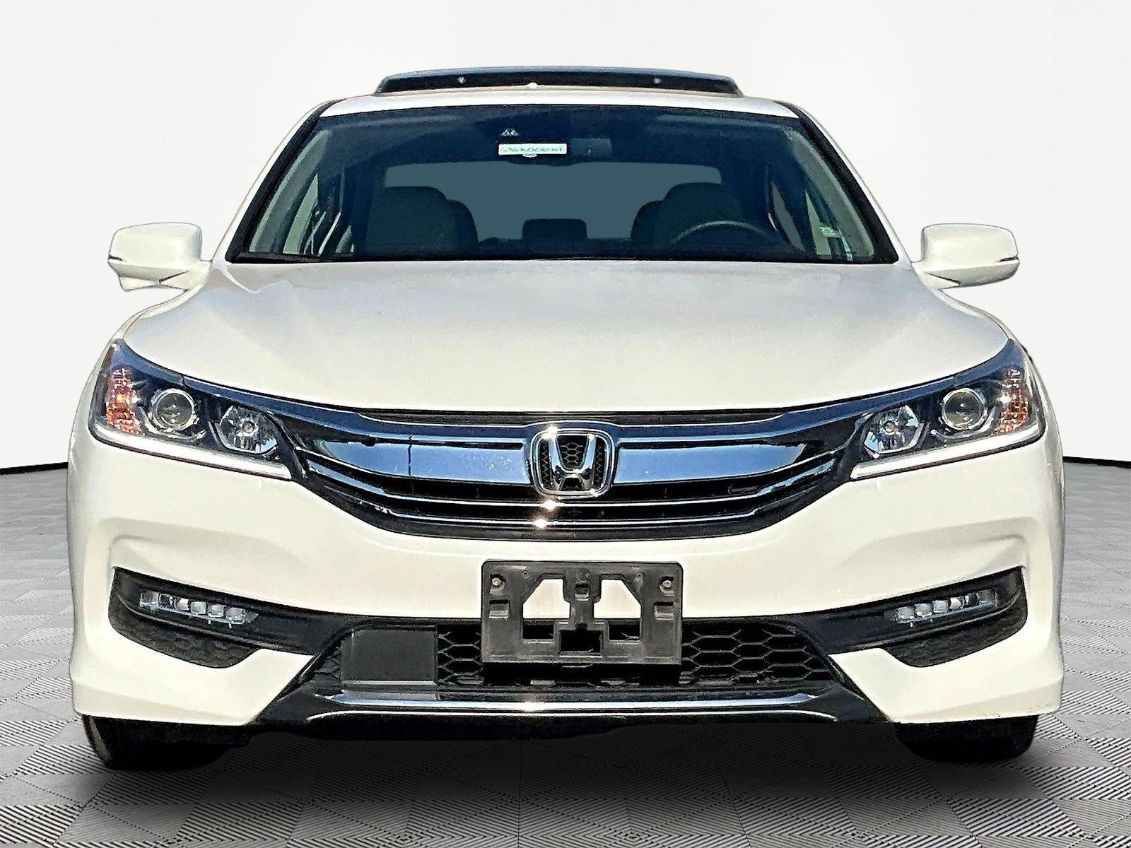Used 2016 Honda Accord EX-L image 2