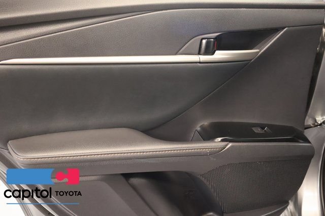 Certified 2026 Toyota Camry Hybrid AWD/4WD image 32