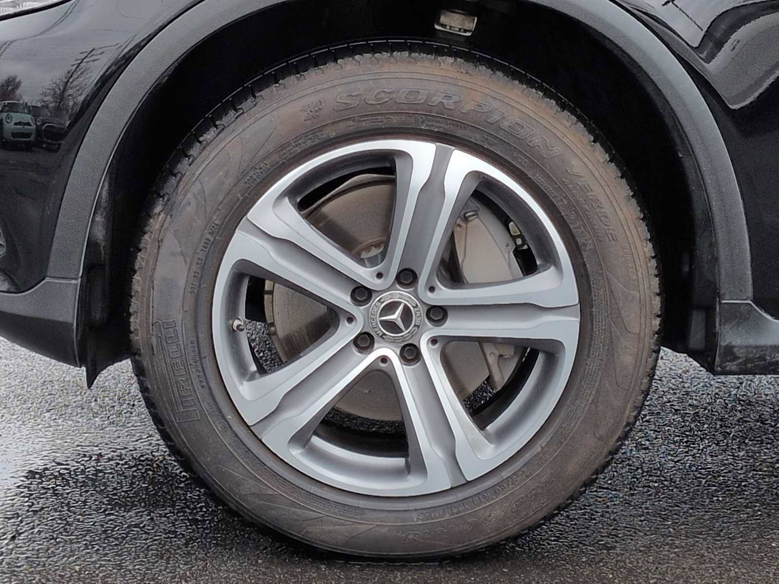 Used 2019 Mercedes-Benz GLC 300 4MATIC image 14