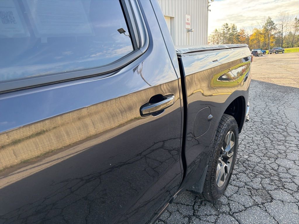 Used 2022 Chevrolet Silverado 1500 LT image 4