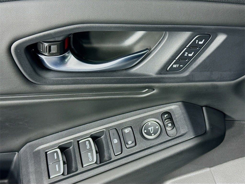 Used 2025 Honda Accord EX-L image 28