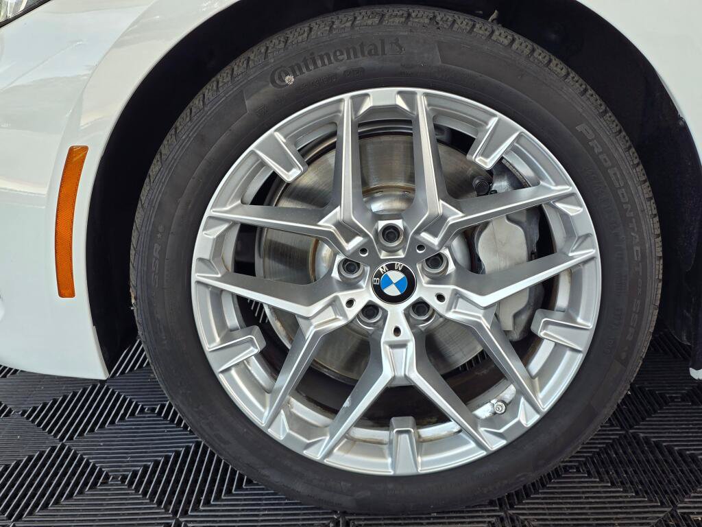 Used 2025 BMW 330i Sedan RWD image 10