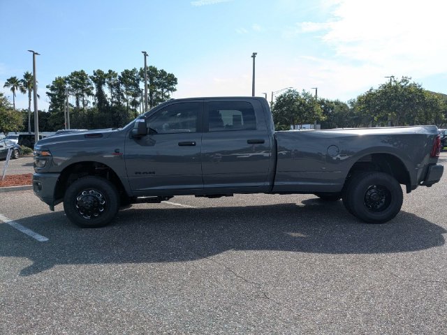 New 2026 RAM 3500 Big Horn AWD/4WD image 7
