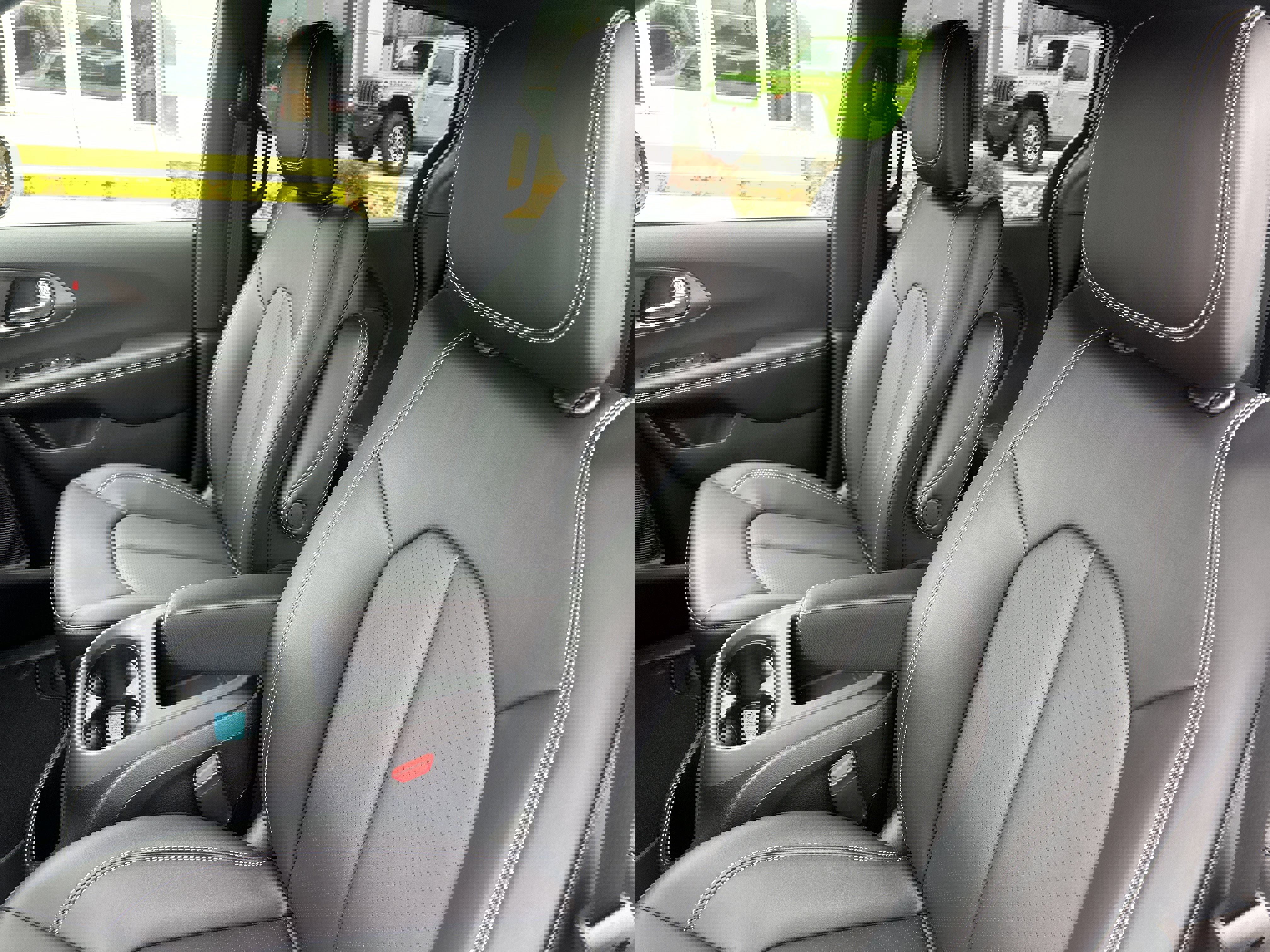 New 2026 Chrysler Pacifica Select image 15