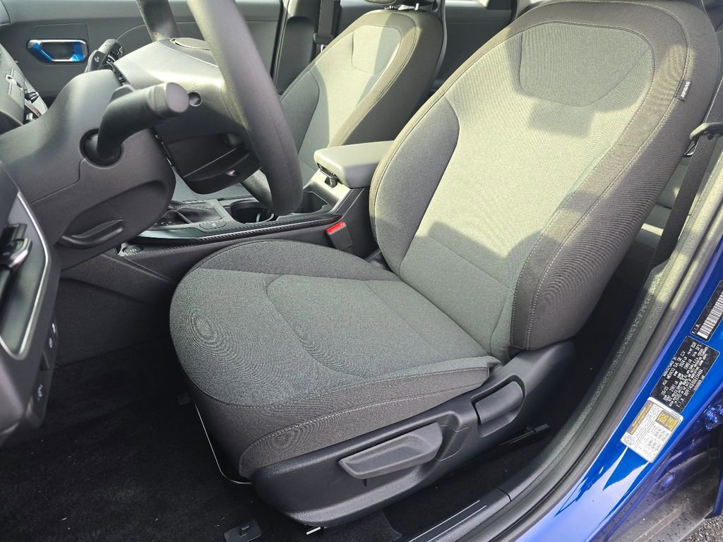New 2025 Kia K4 LXS image 21