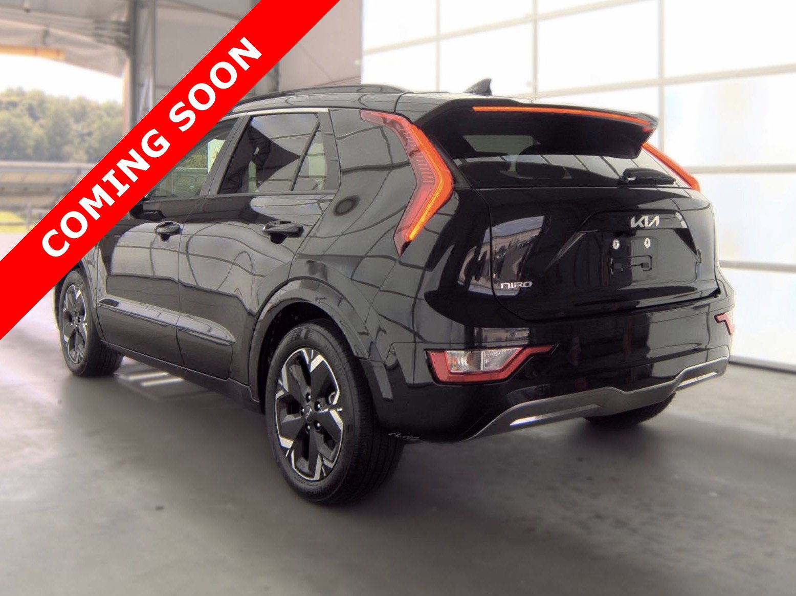 Used 2023 Kia Niro Wind w/ Wind Preserve Package FWD image 5