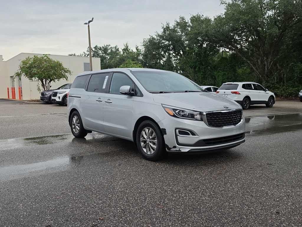 Used 2021 Kia Sedona LX FWD image 2