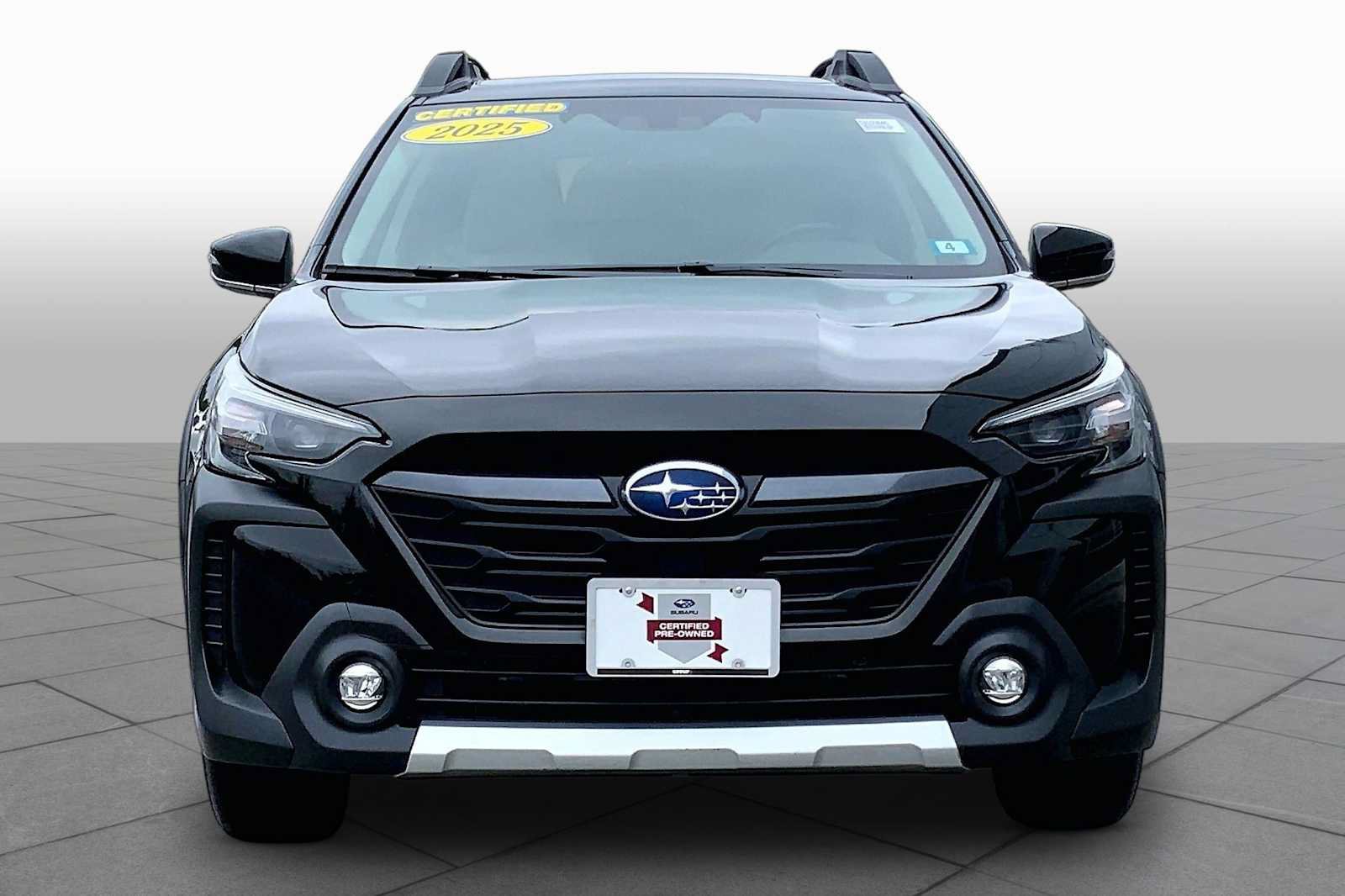 Used 2025 Subaru Outback Limited AWD/4WD image 3