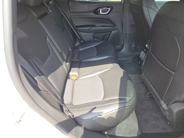 New 2026 Jeep Compass Latitude AWD/4WD image 5