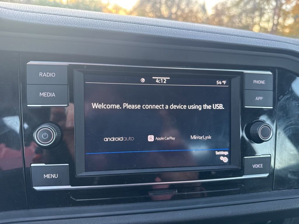 Used 2023 Volkswagen Jetta Sport image 16