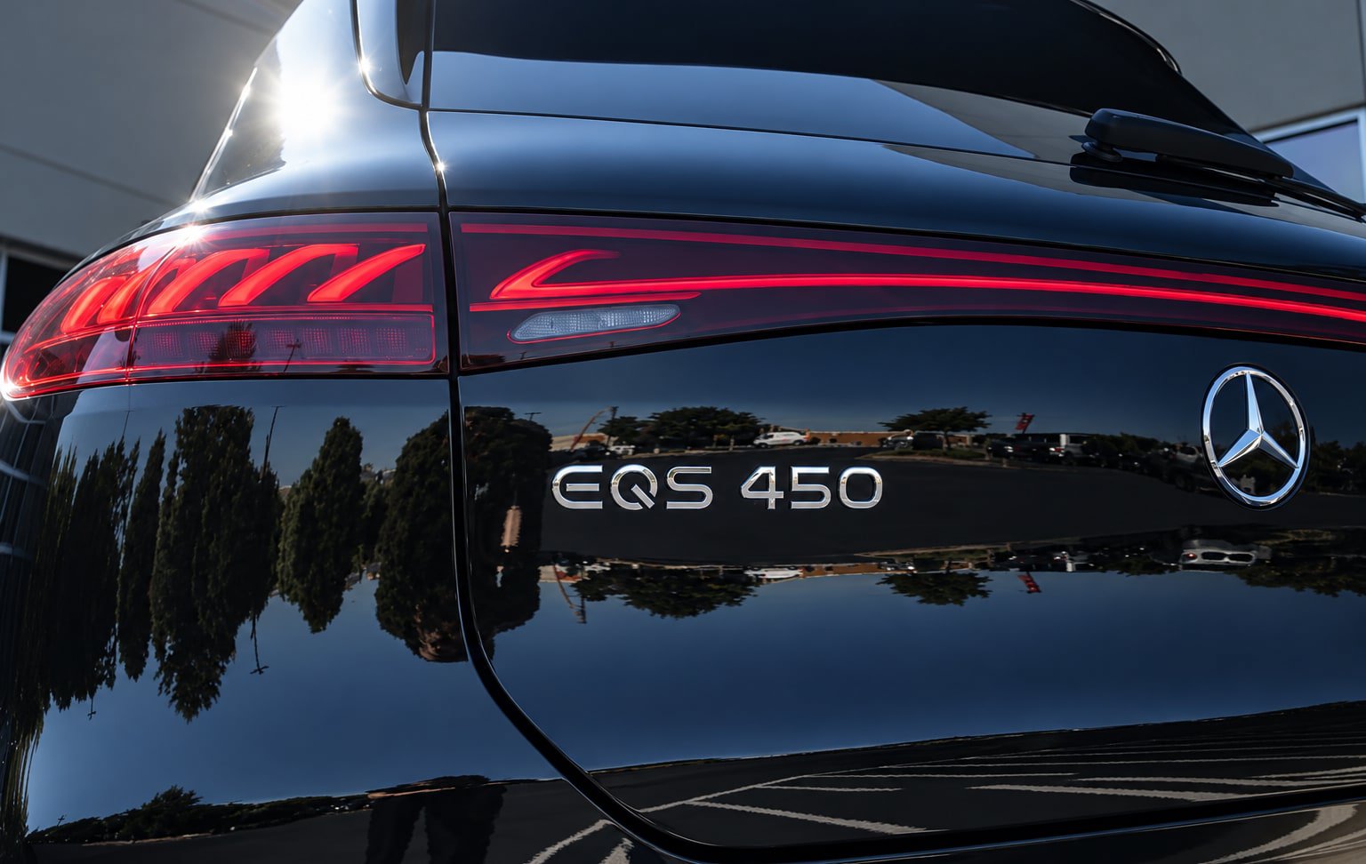 Used 2023 Mercedes-Benz EQS 450+ 4MATIC SUV image 18