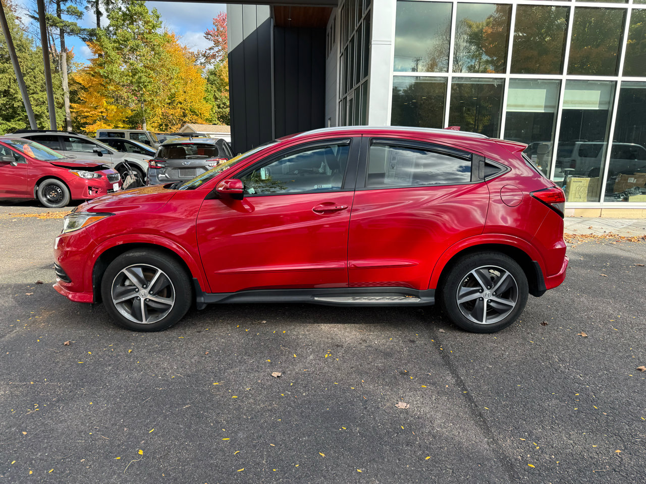 Used 2019 Honda HR-V Touring image 2