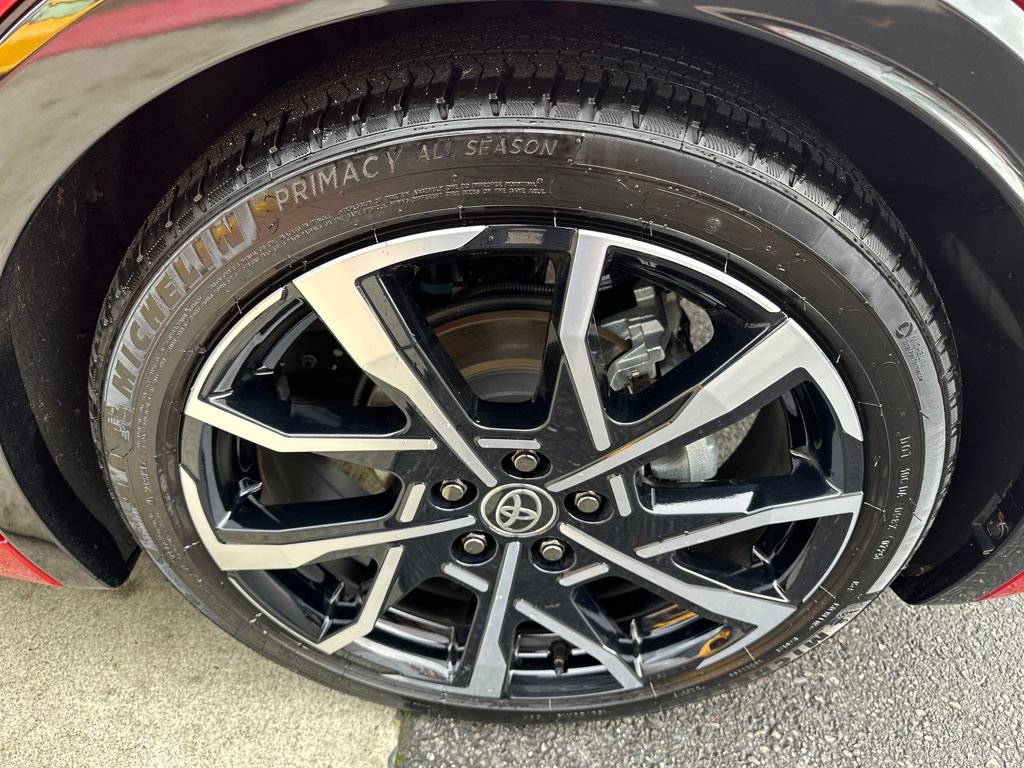 Certified 2025 Toyota Prius Plug-In Hybrid image 26