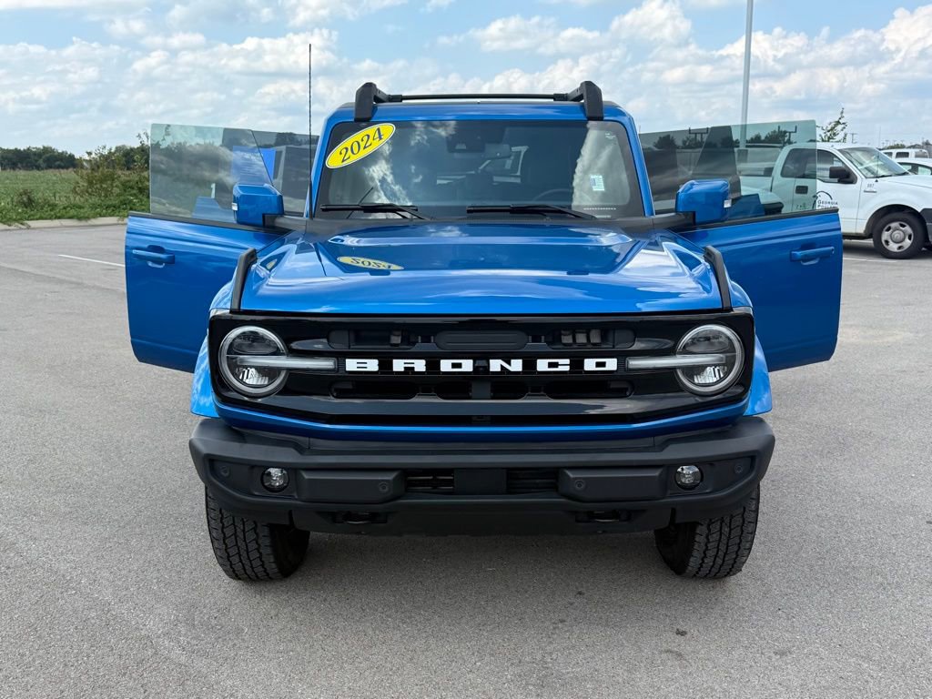 Used 2024 Ford Bronco Outer Banks image 24