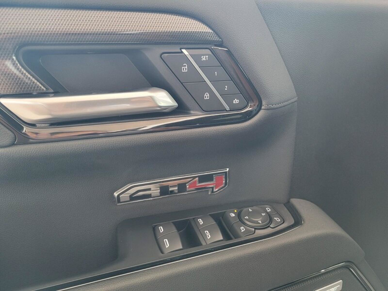 New 2026 GMC Sierra 1500 AT4 w/ AT4 Premium Package AWD/4WD image 16