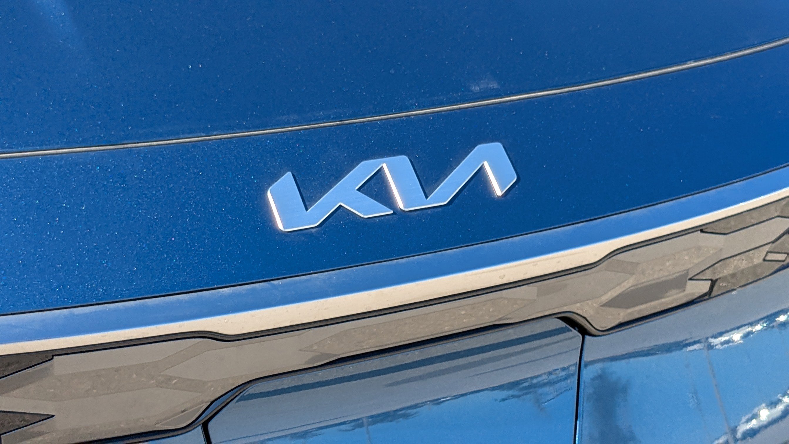 New 2025 Kia Niro Wind image 11