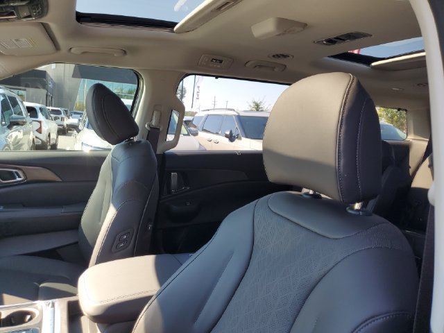 New 2027 Kia Carnival SX w/ Dark Edition Package FWD image 23