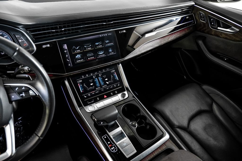 Used 2019 Audi Q8 Prestige w/ Luxury Package AWD/4WD image 24