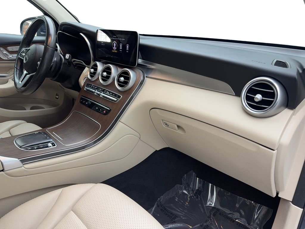 Used 2022 Mercedes-Benz GLC 300 4MATIC image 50