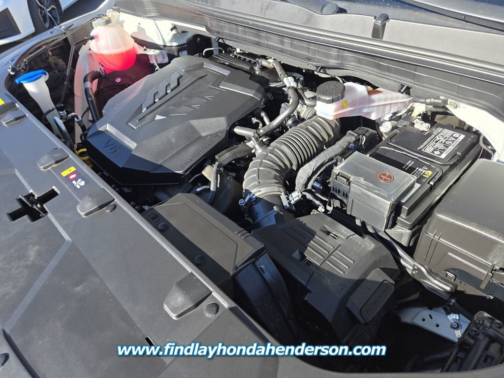 Used 2024 Kia Carnival EX FWD image 22