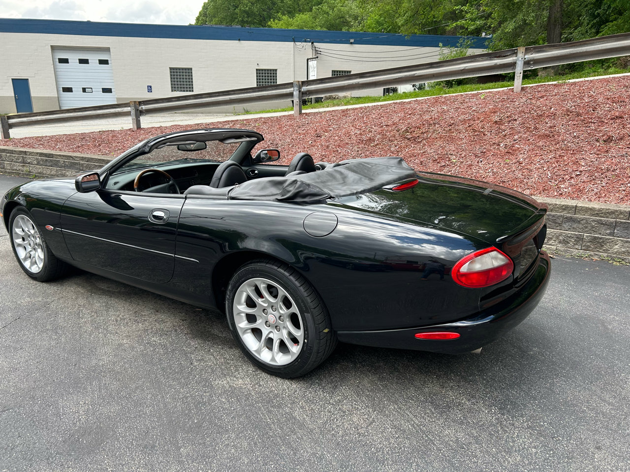 Used 2000 Jaguar XK8 Convertible image 6